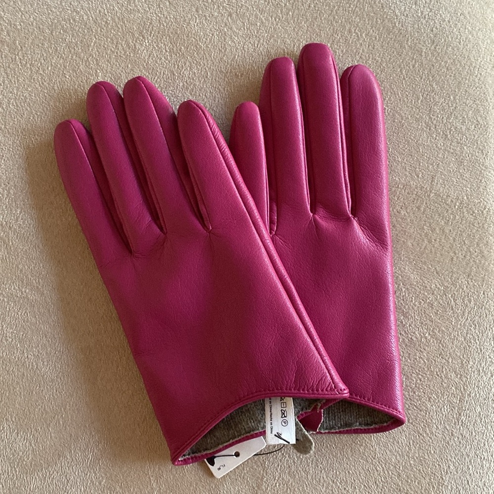 NWT Maeve by Anthropologie Short Vegan Faux Leather Gloves Pink/Rose Small